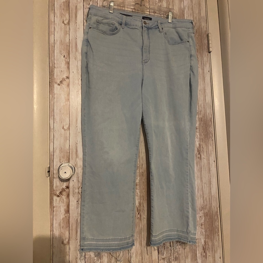NYDJ Marilyn straight lift tuck cool embrace size 20 women's plus raw hem light